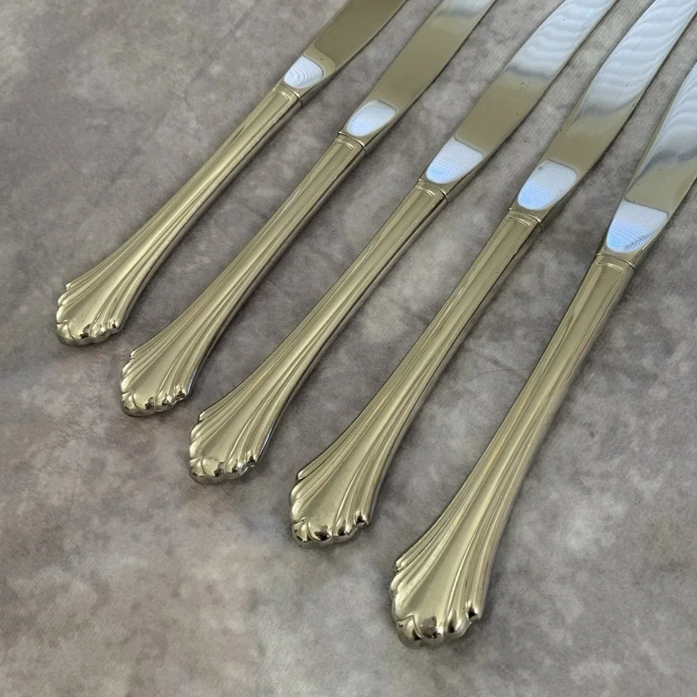 Oneida BANCROFT USA 5 Dinner Knives Glossy Stainless Steel Flatware